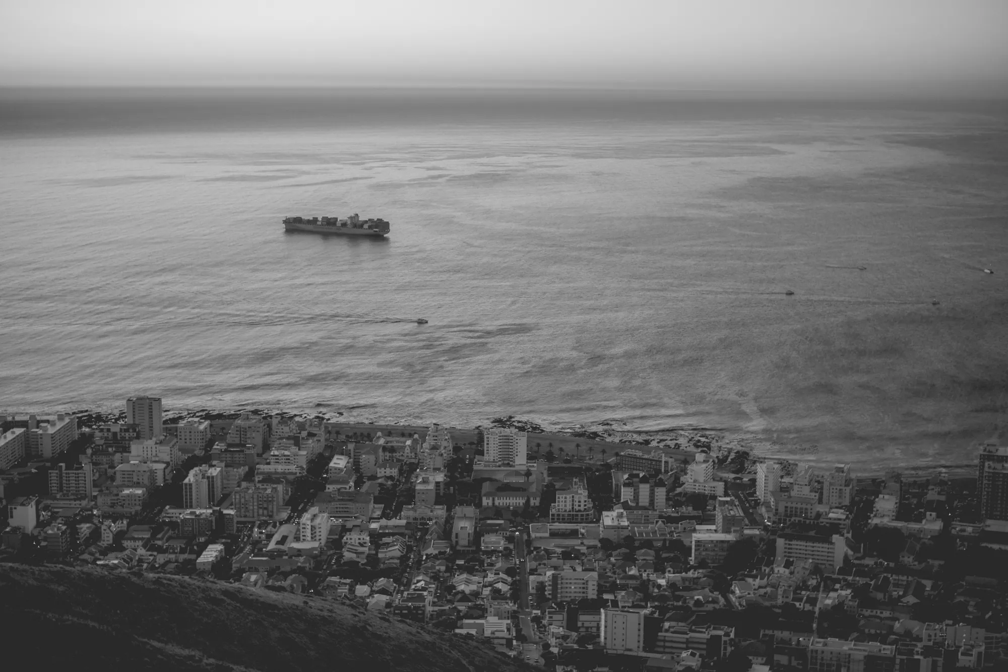 2022-02-17 - Cape Town - Ship and buildings at sunset
